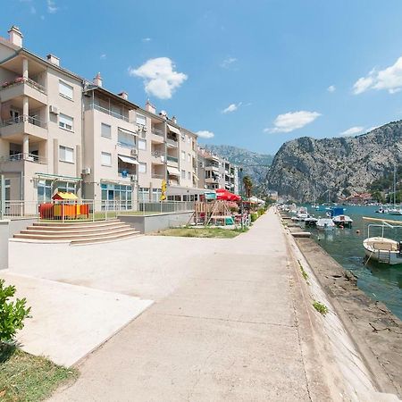 Modern New Flat Next To River Cetina Omiš Buitenkant foto